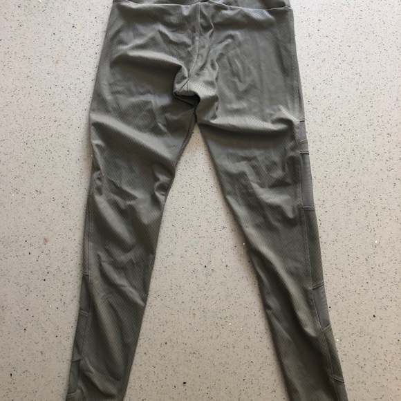 Onzie Mesh Cutout Leggings - Picture 3 of 3